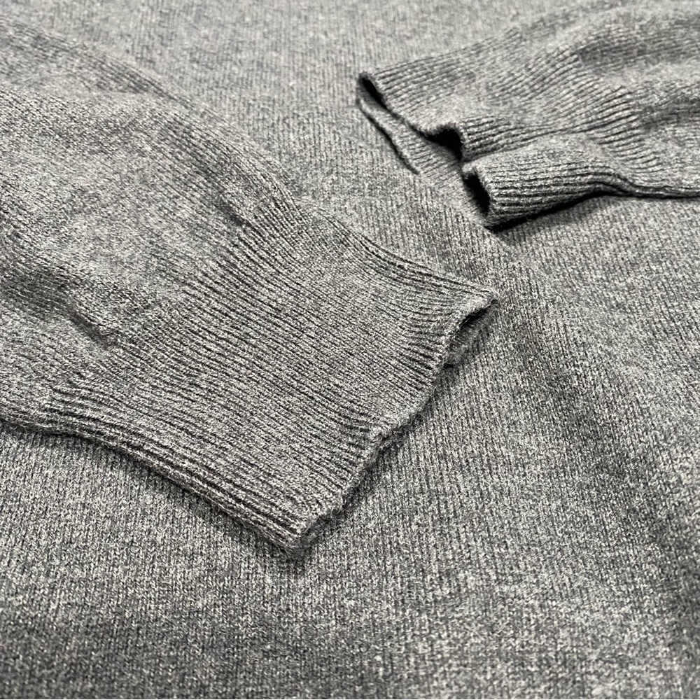 2/$30 J. Crew Cotton with Cashmere V Neck Long Sleeve Sweater Size M #1587 - Picture 5 of 11